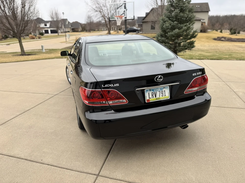 2005 Lexus ES 4th Gen - Image 25 of 31