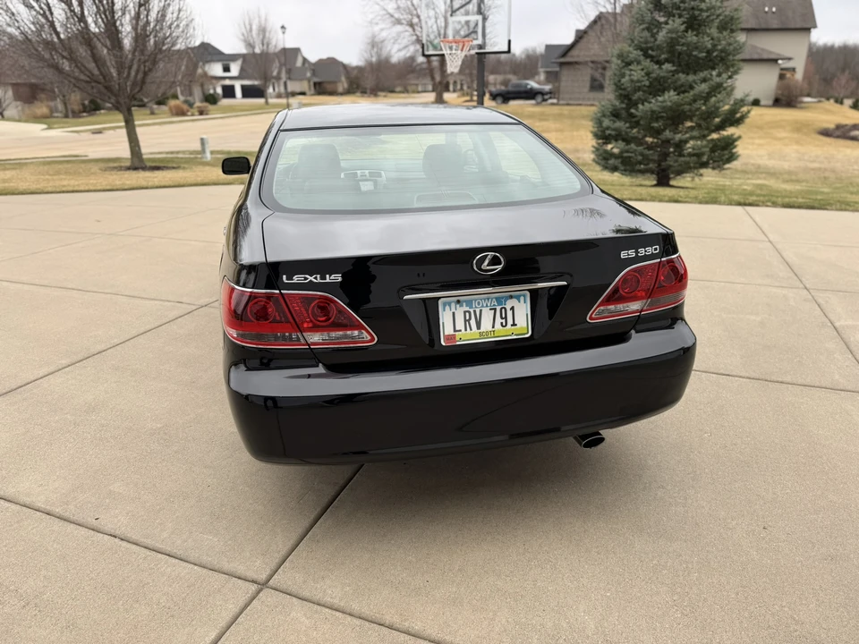 2005 Lexus ES 4th Gen - Image 24 of 31
