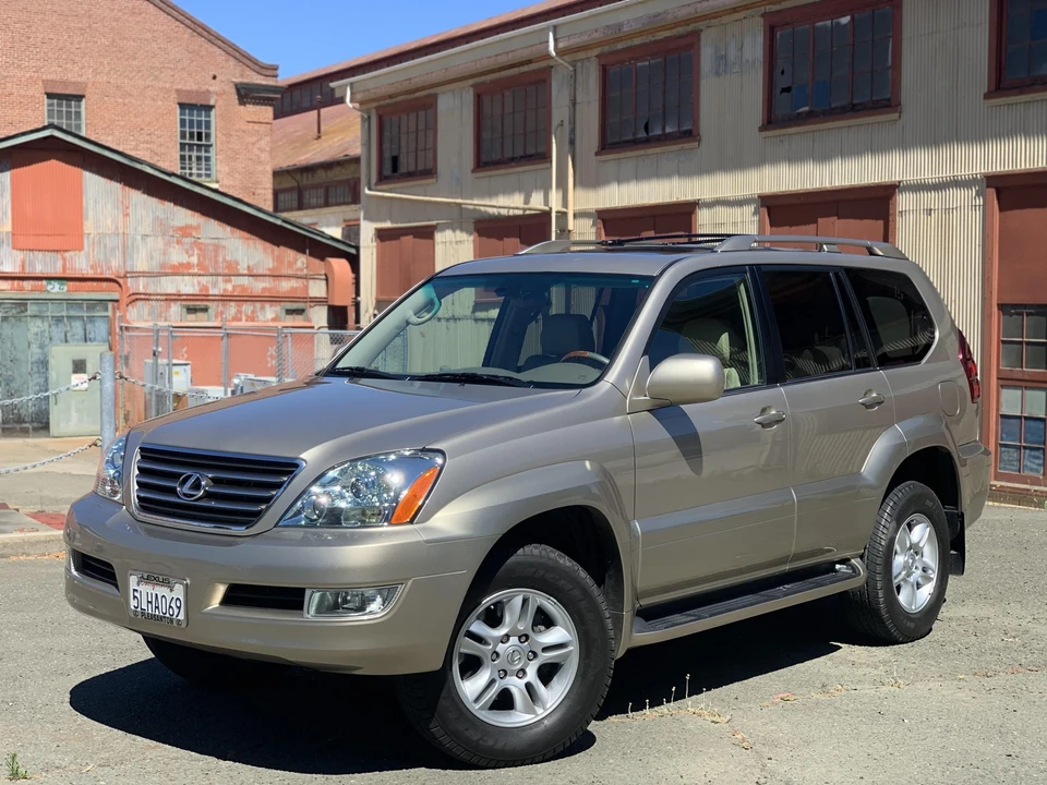 2005 Lexus GX 1st Gen - Image 4 of 31