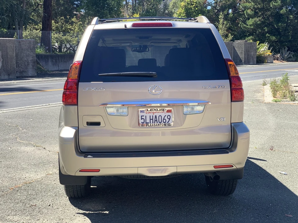 2005 Lexus GX 1st Gen - Image 10 of 31