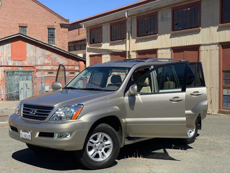 2005 Lexus GX 1st Gen - Image 15 of 31