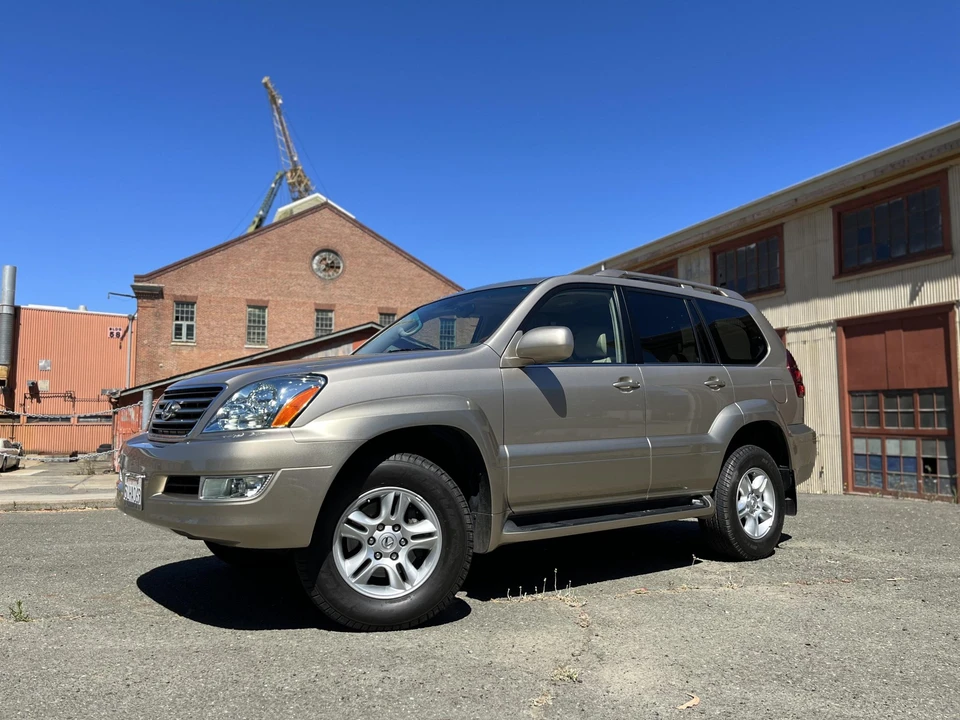 2005 Lexus GX 1st Gen - Image 14 of 31