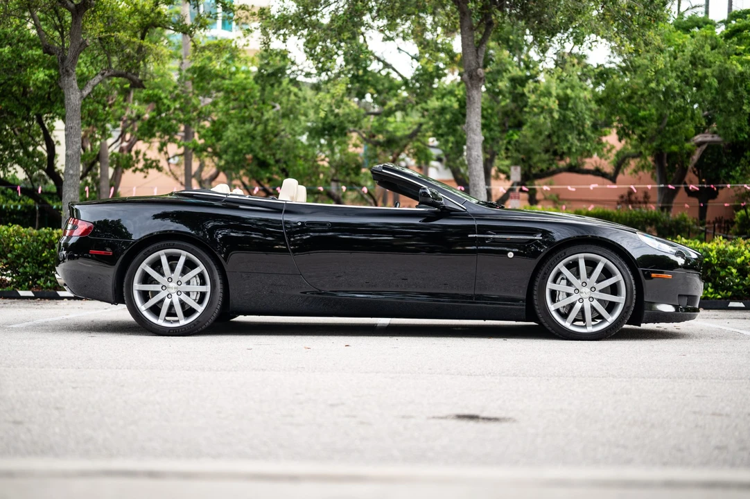 2006 Aston Martin DB9 - Image 13 of 31
