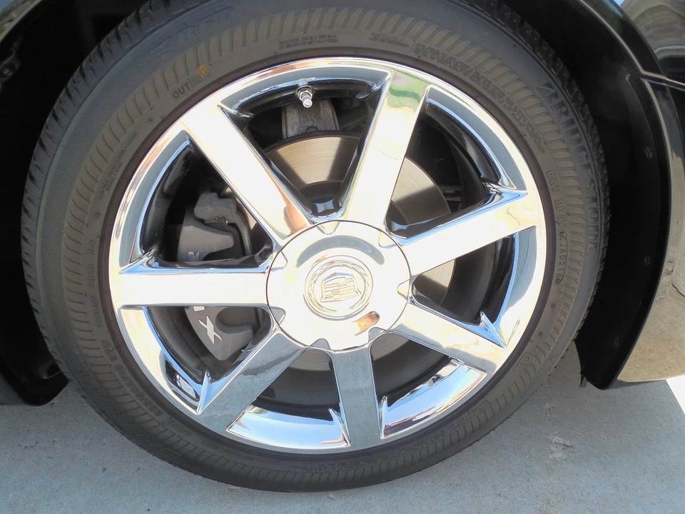 2006 Cadillac XLR - Image 28 of 31