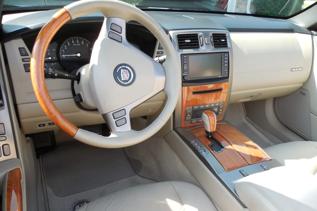 2006 Cadillac XLR - Image 31 of 31