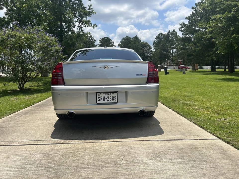 2006 Chrysler 300 (2005-2023) - Image 7 of 31