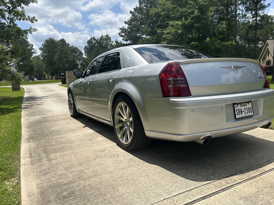 2006 Chrysler 300 (2005-2023) - Image 6 of 31