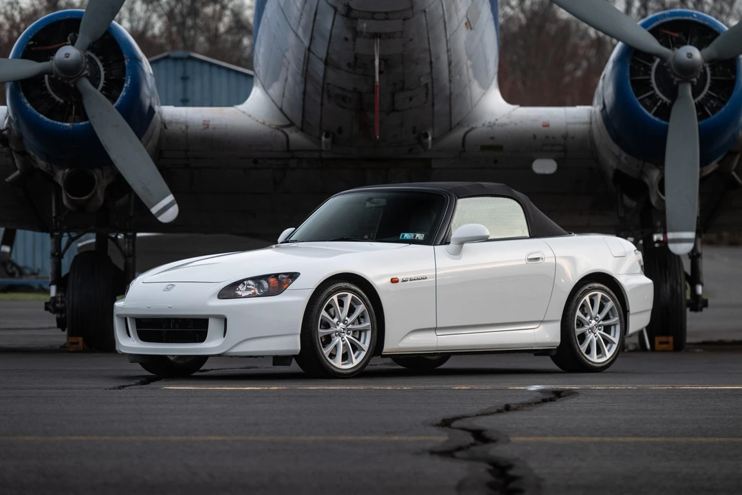 2006 Honda AP2 S2000 - Image 2 of 31