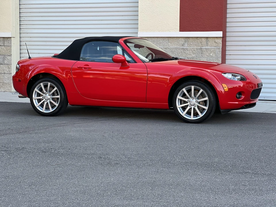 2006 Mazda NC MX-5 Miata - Image 11 of 31