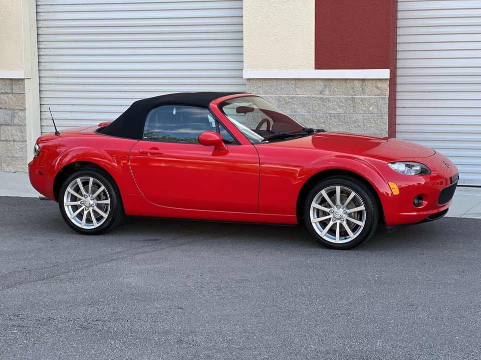 2006 Mazda NC MX-5 Miata - Image 12 of 31