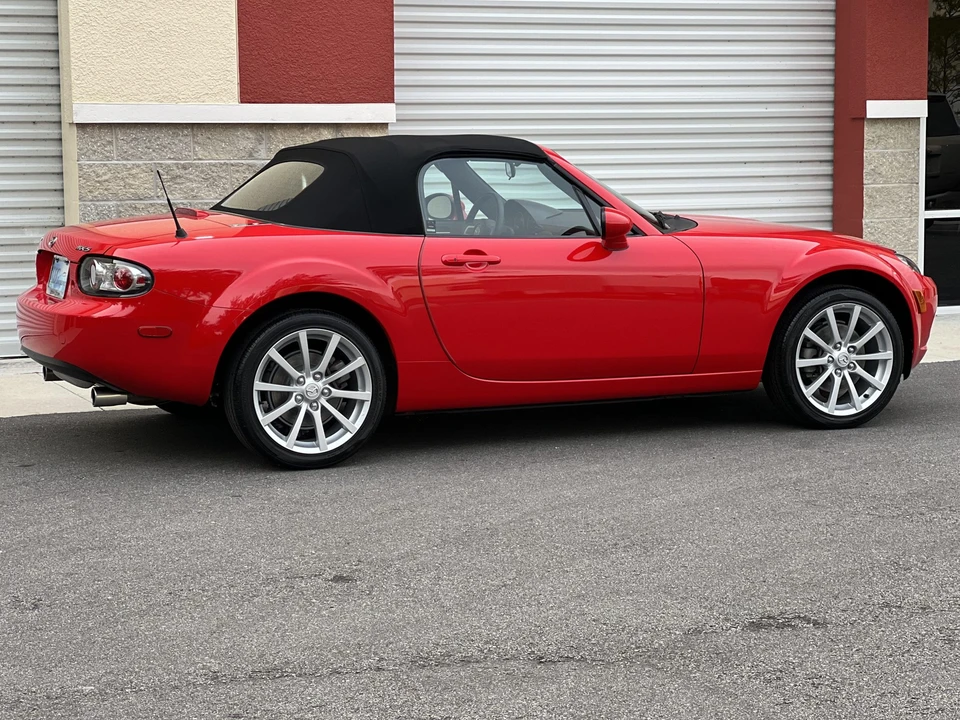 2006 Mazda NC MX-5 Miata - Image 15 of 31
