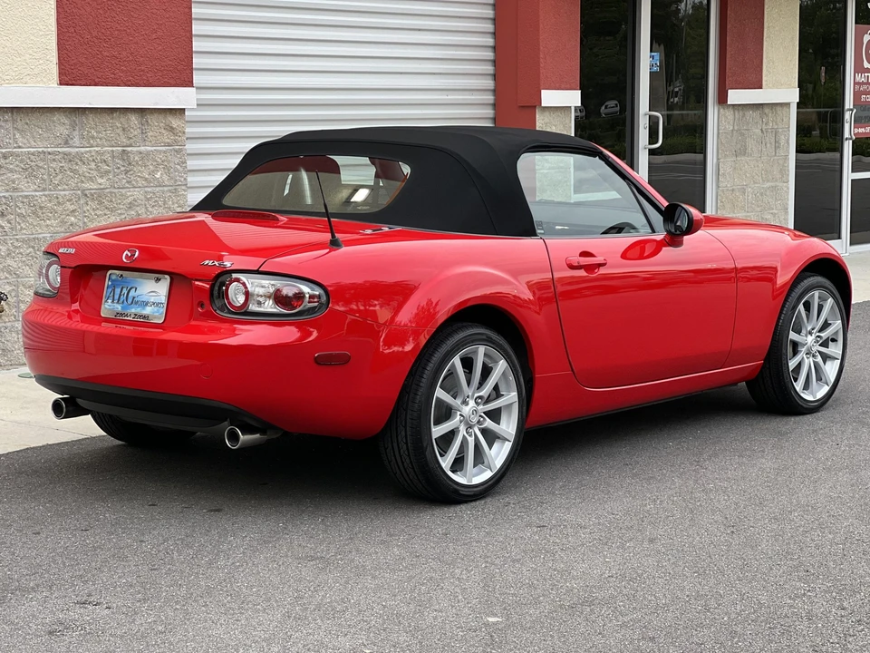 2006 Mazda NC MX-5 Miata - Image 19 of 31