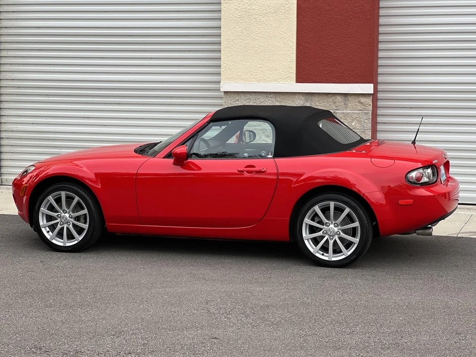2006 Mazda NC MX-5 Miata - Image 28 of 31