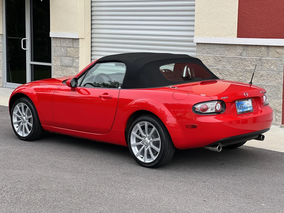 2006 Mazda NC MX-5 Miata - Image 26 of 31