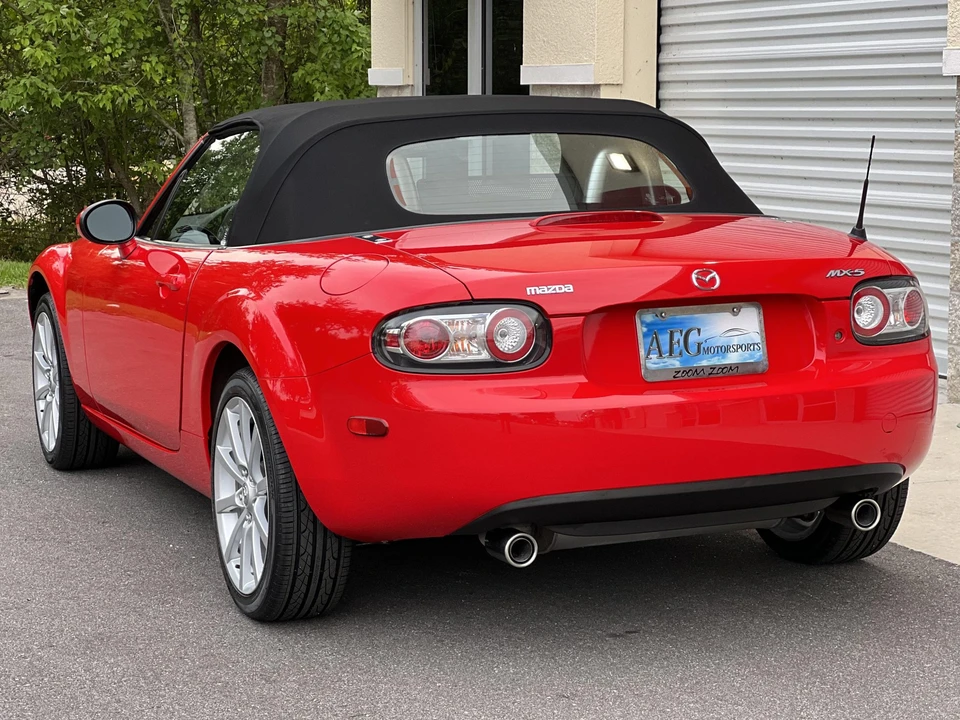 2006 Mazda NC MX-5 Miata - Image 25 of 31
