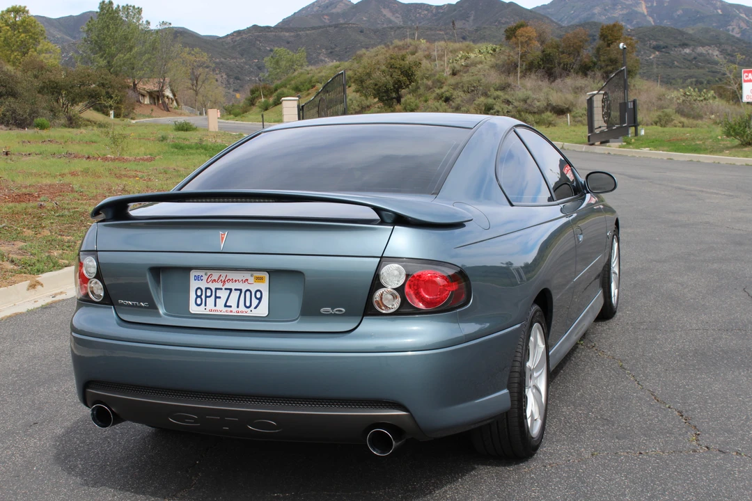 2006 Pontiac GTO 4th Gen - Image 12 of 31