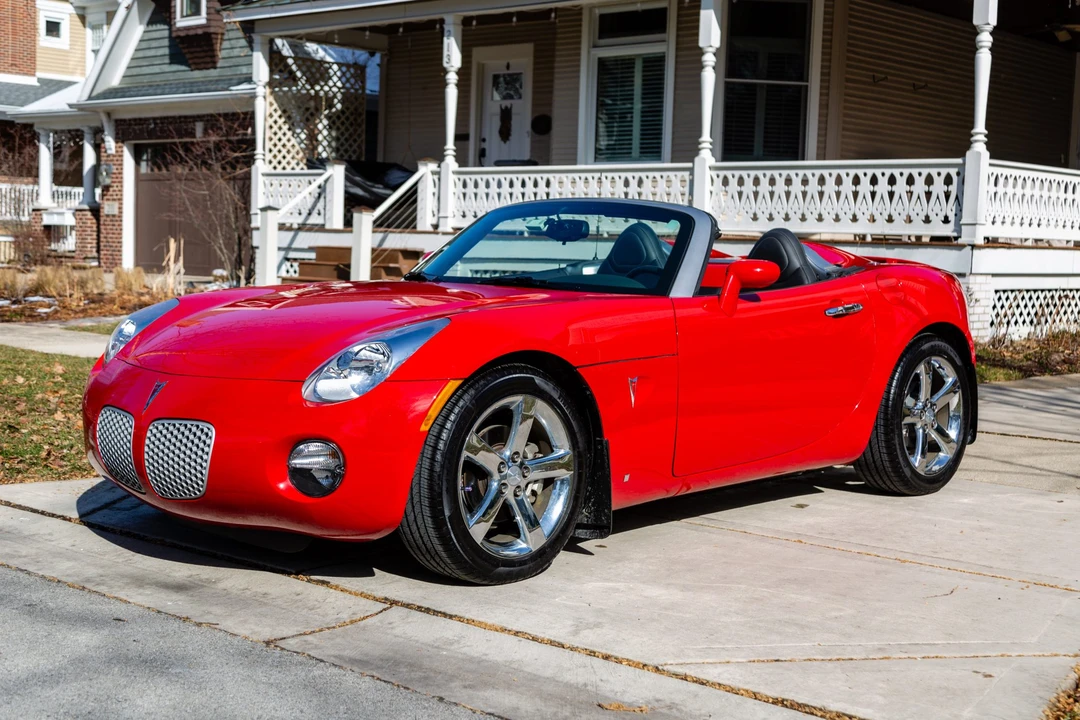 2006 Pontiac Solstice - Image 2 of 31