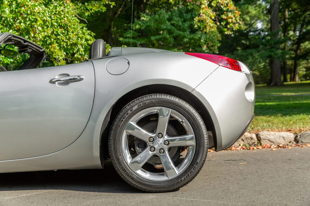 2006 Pontiac Solstice - Image 15 of 31