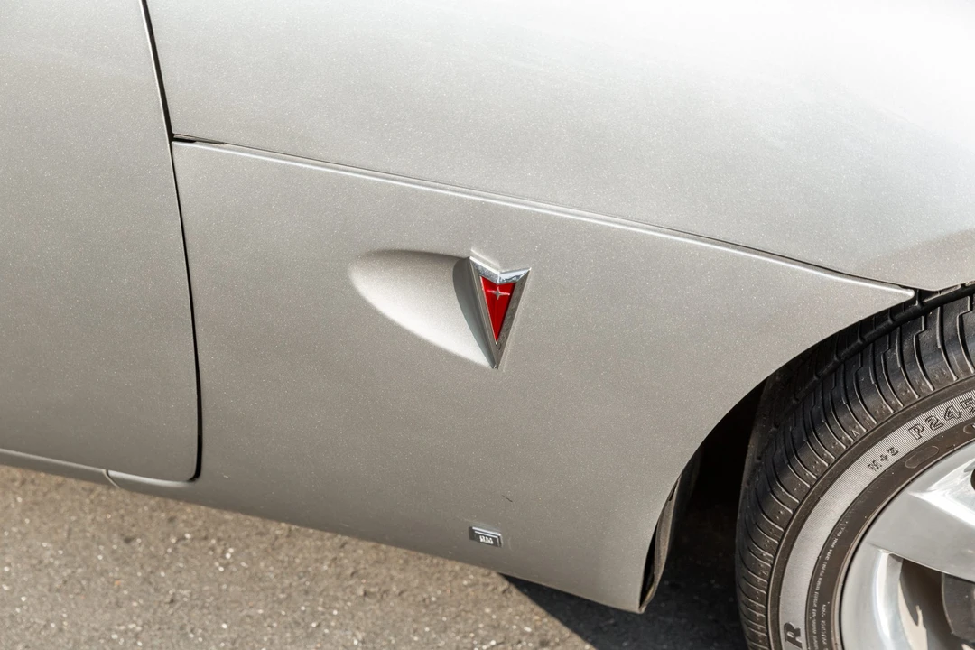 2006 Pontiac Solstice - Image 28 of 31