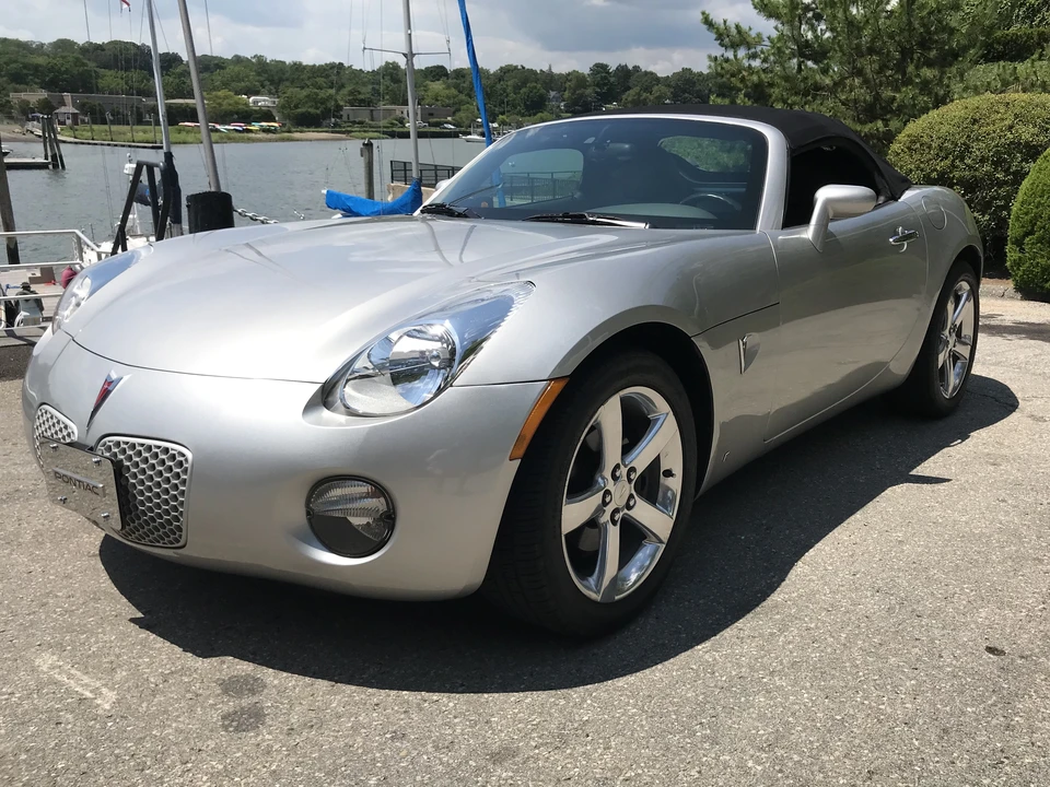 2006 Pontiac Solstice - Image 2 of 31