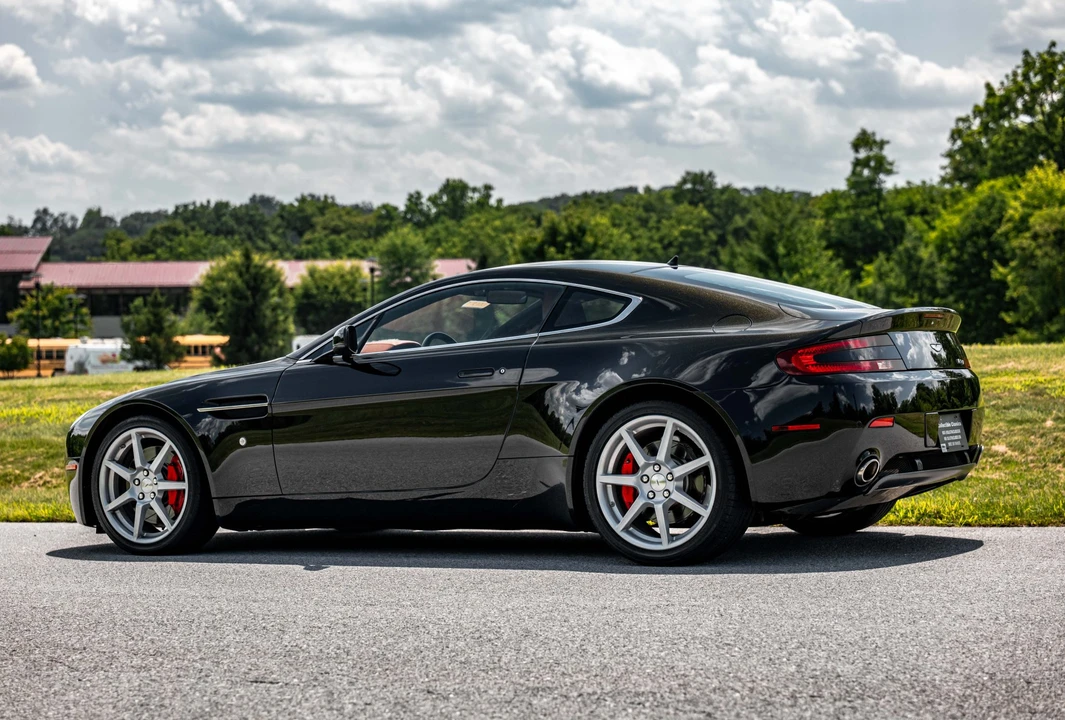 2007 Aston Martin V8 Vantage (2006-2017) - Image 28 of 31