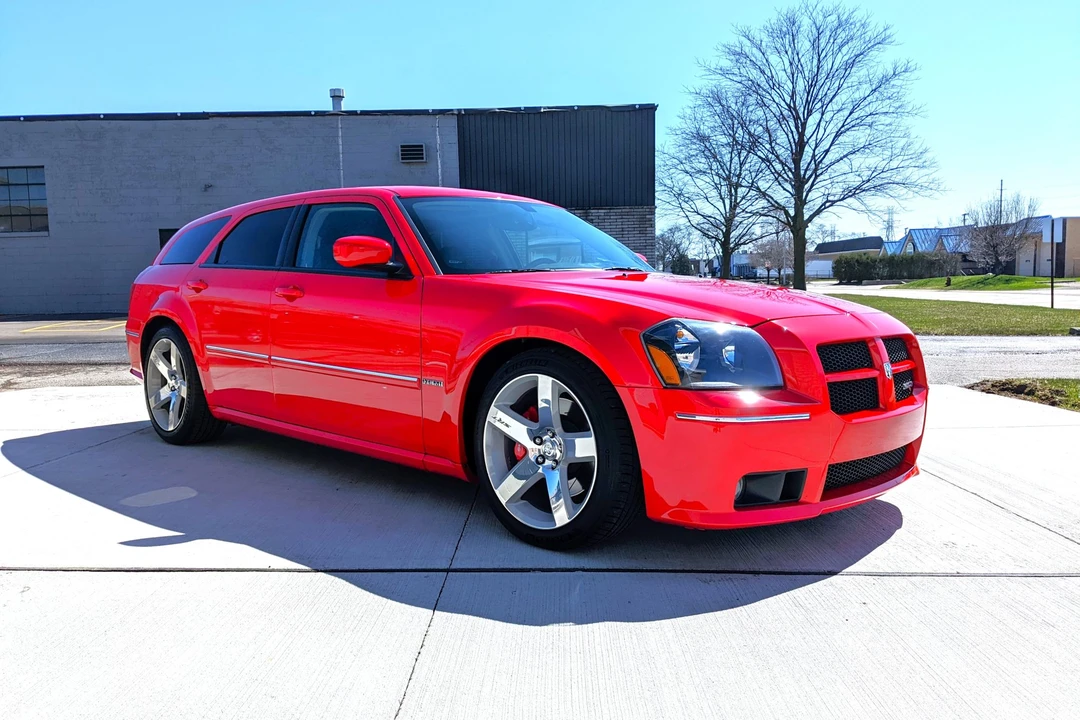 2007 Dodge Magnum SRT8 2nd Gen - Image 27 of 31