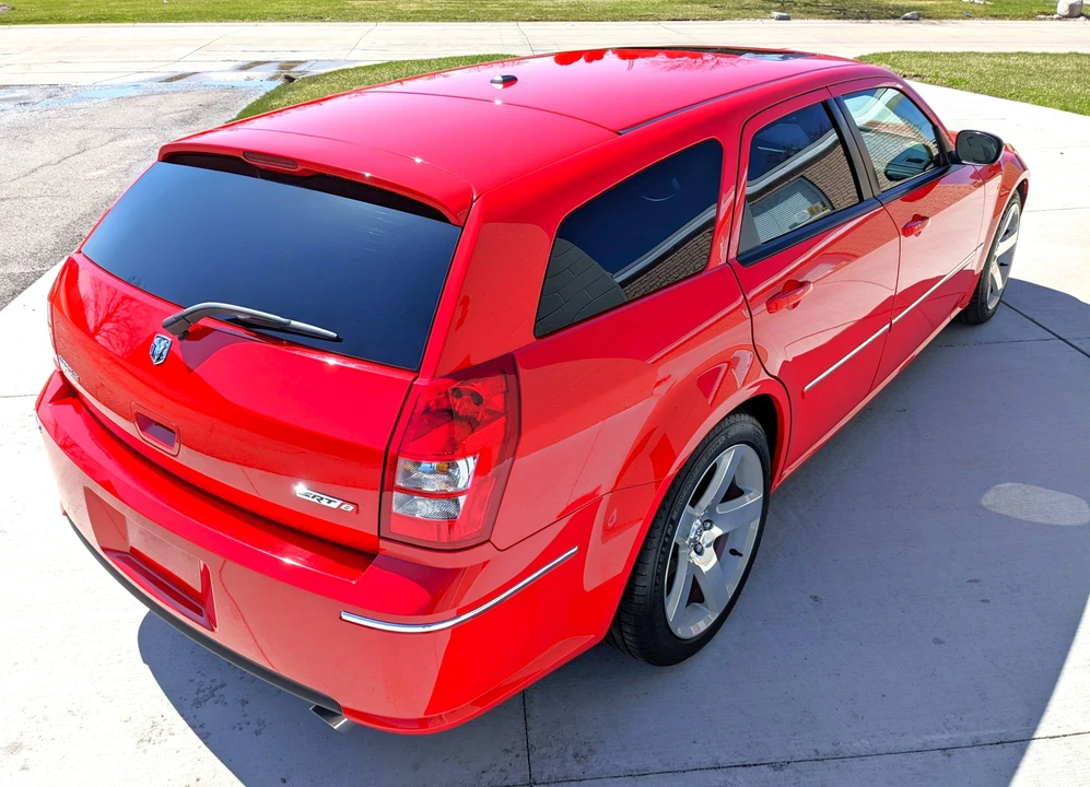2007 Dodge Magnum SRT8 2nd Gen - Image 24 of 31