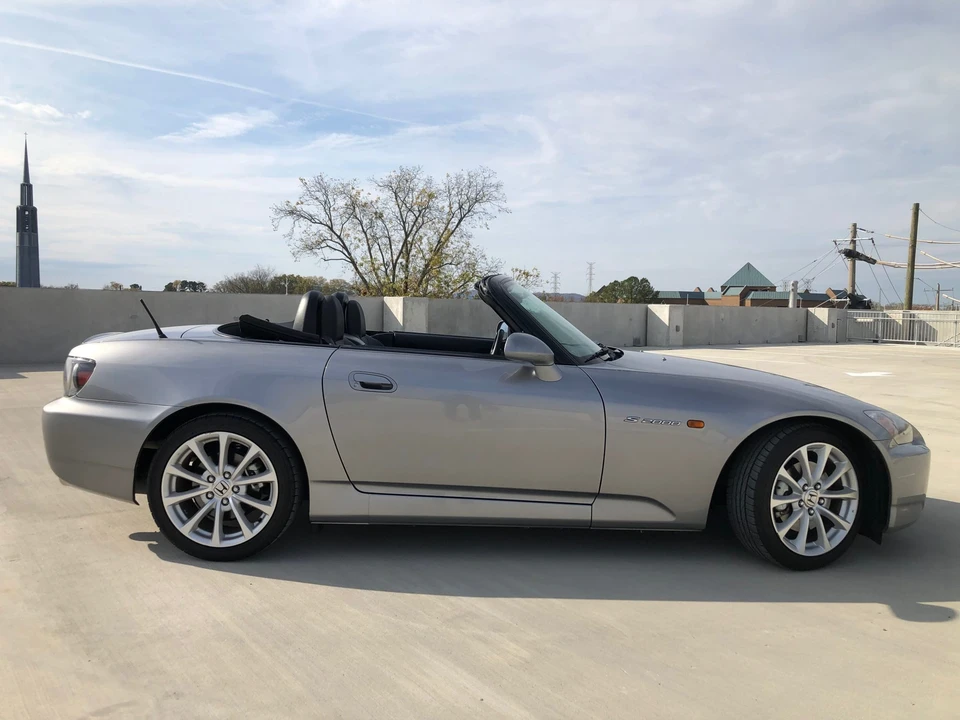 2007 Honda AP2 S2000 - Image 2 of 31