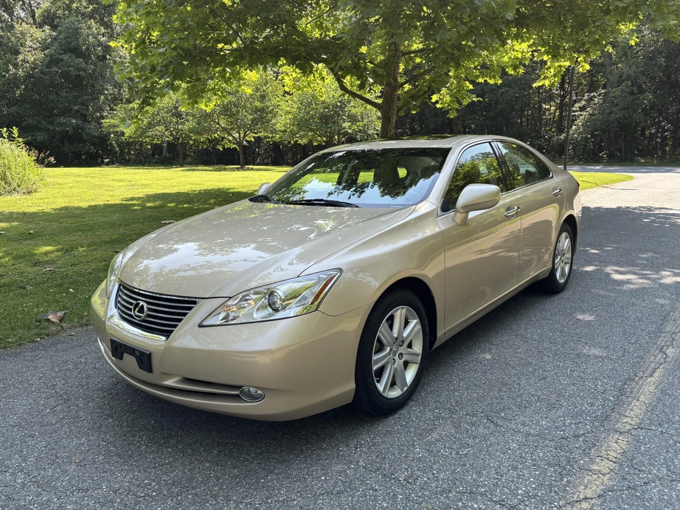 2007 Lexus ES 5th Gen - Image 11 of 31