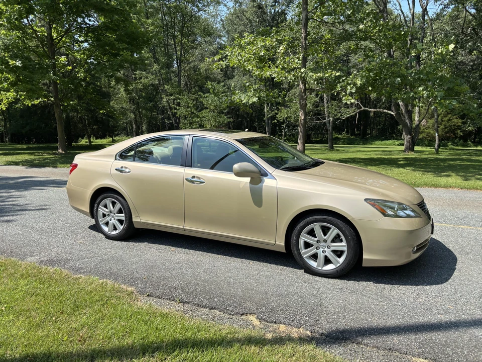 2007 Lexus ES 5th Gen - Image 23 of 31
