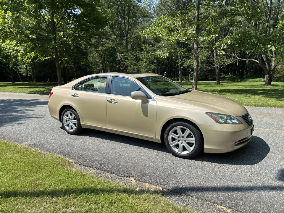 2007 Lexus ES 5th Gen - Image 22 of 31