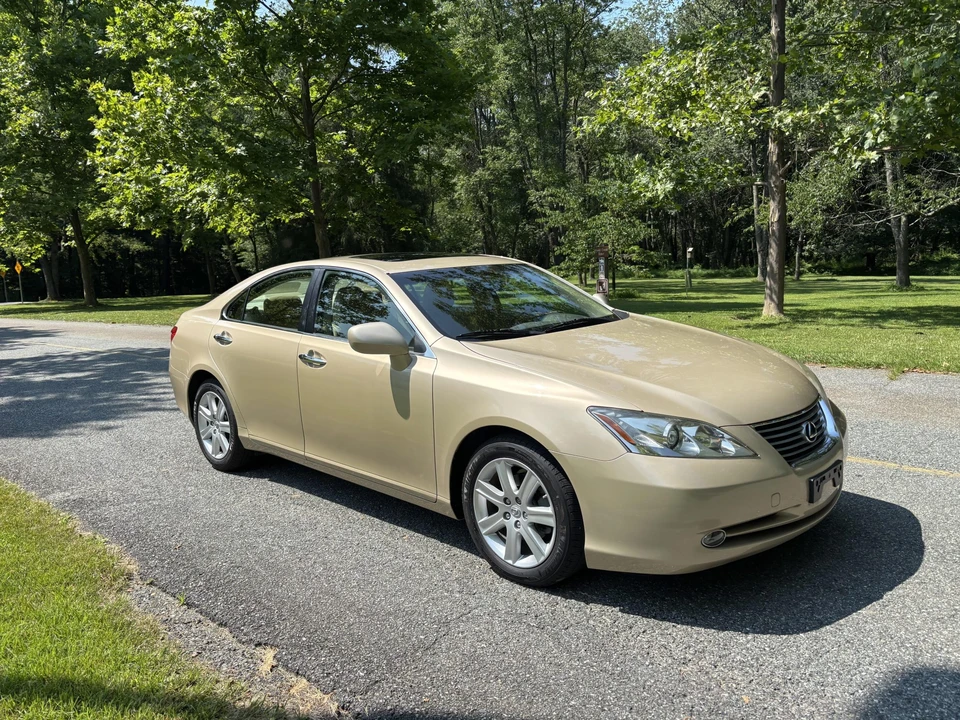 2007 Lexus ES 5th Gen - Image 25 of 31