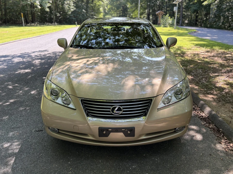 2007 Lexus ES 5th Gen - Image 3 of 31