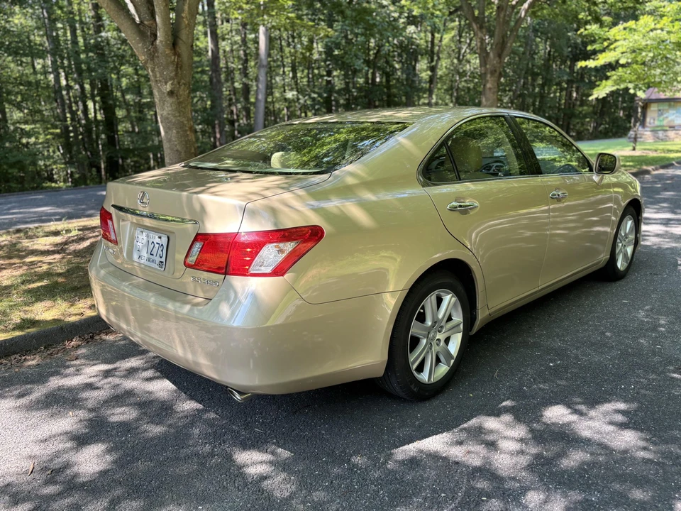 2007 Lexus ES 5th Gen - Image 5 of 31