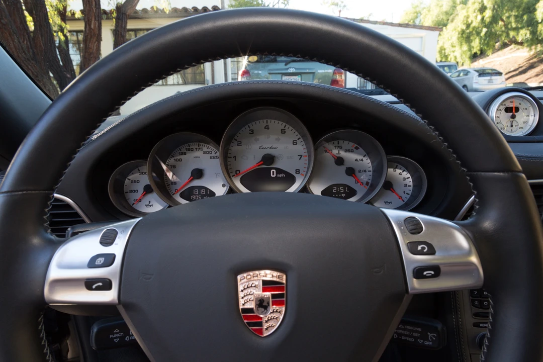 2007 Porsche 997 Turbo - Image 25 of 31