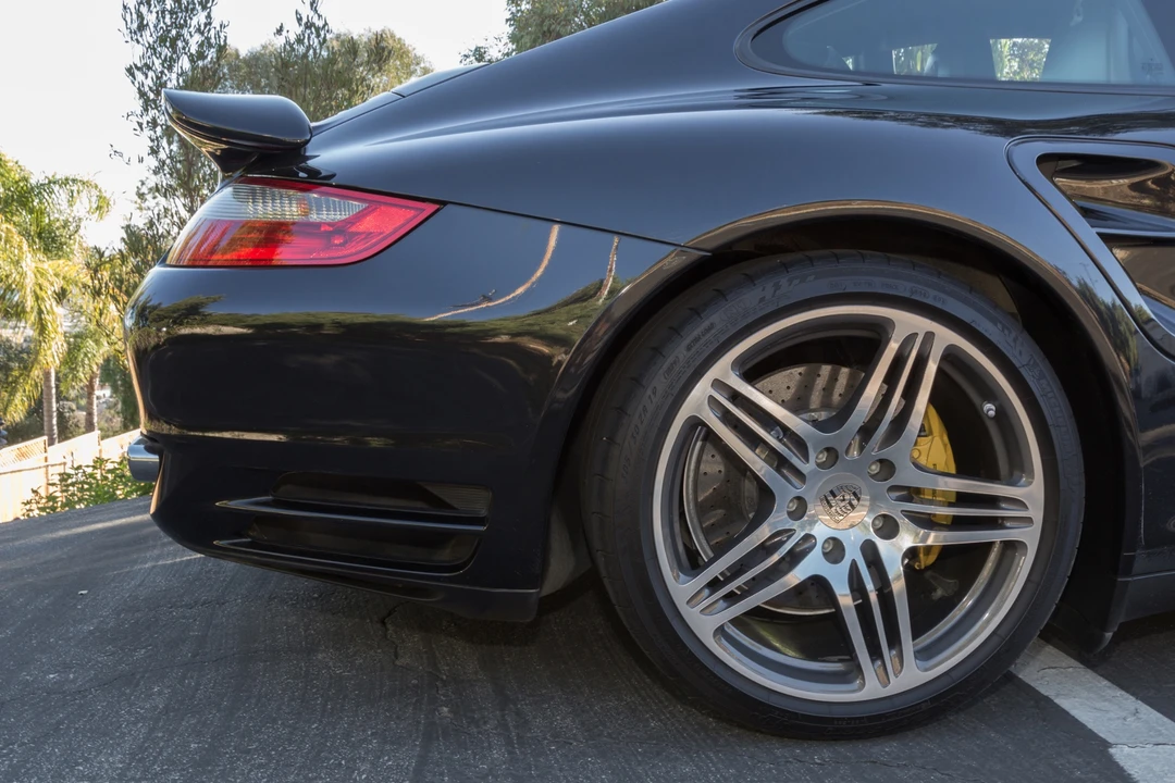 2007 Porsche 997 Turbo - Image 14 of 31