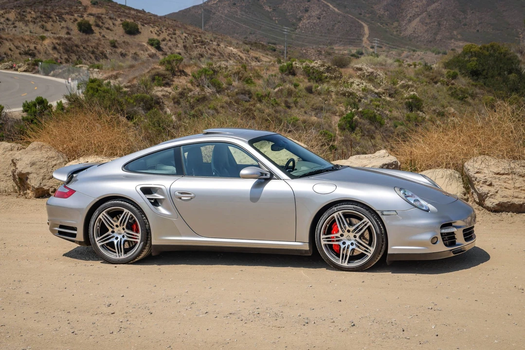 2007 Porsche 997 Turbo - Image 8 of 31