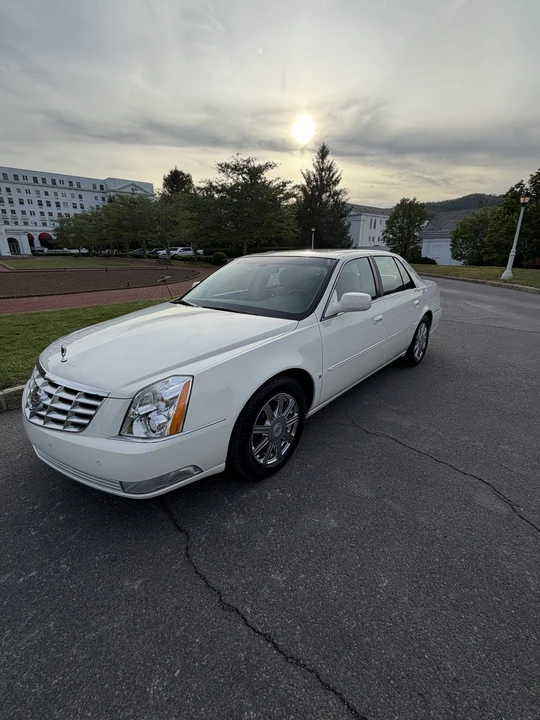 2008 Cadillac DTS - Image 6 of 31