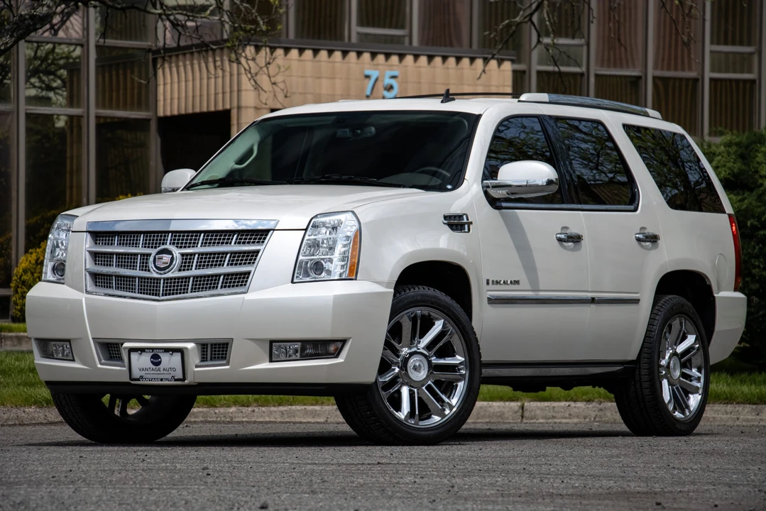 2008 Cadillac Escalade & EXT 3rd Gen - Image 5 of 31