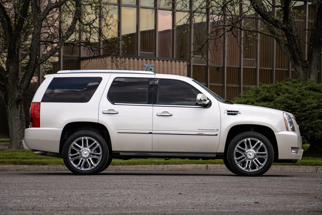2008 Cadillac Escalade & EXT 3rd Gen - Image 19 of 31