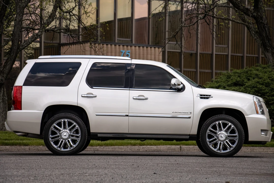 2008 Cadillac Escalade & EXT 3rd Gen - Image 18 of 31