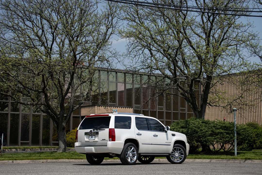 2008 Cadillac Escalade & EXT 3rd Gen - Image 15 of 31