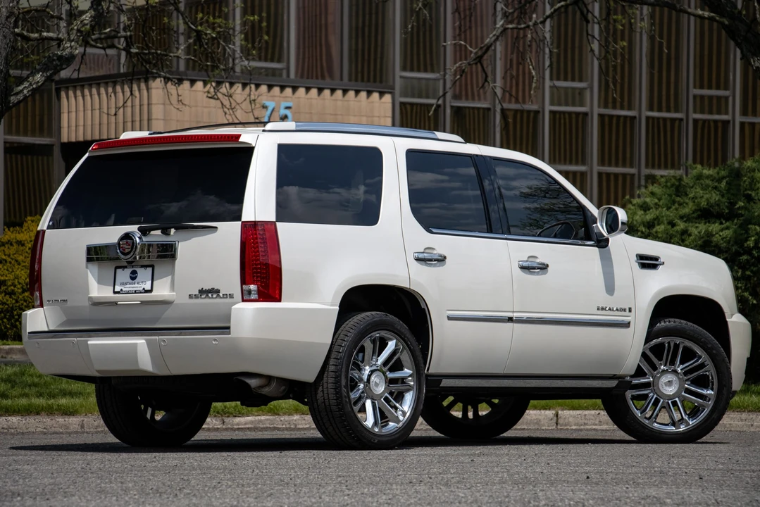2008 Cadillac Escalade & EXT 3rd Gen - Image 17 of 31