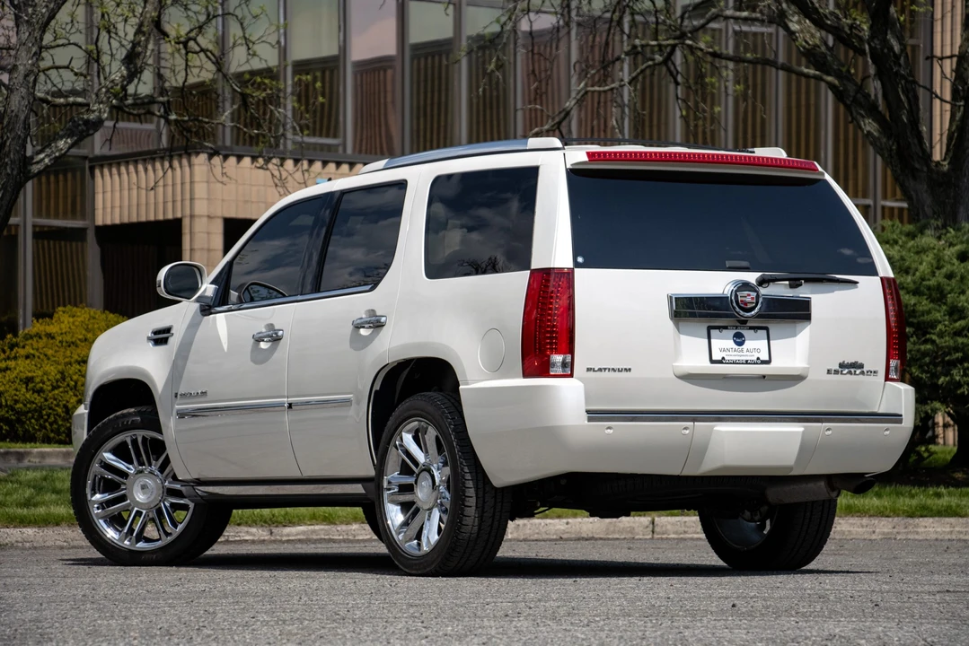 2008 Cadillac Escalade & EXT 3rd Gen - Image 11 of 31