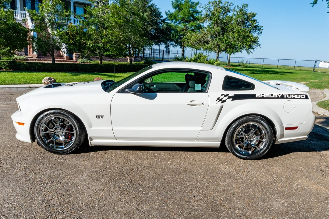2008 Ford S197 Mustang - Image 11 of 31