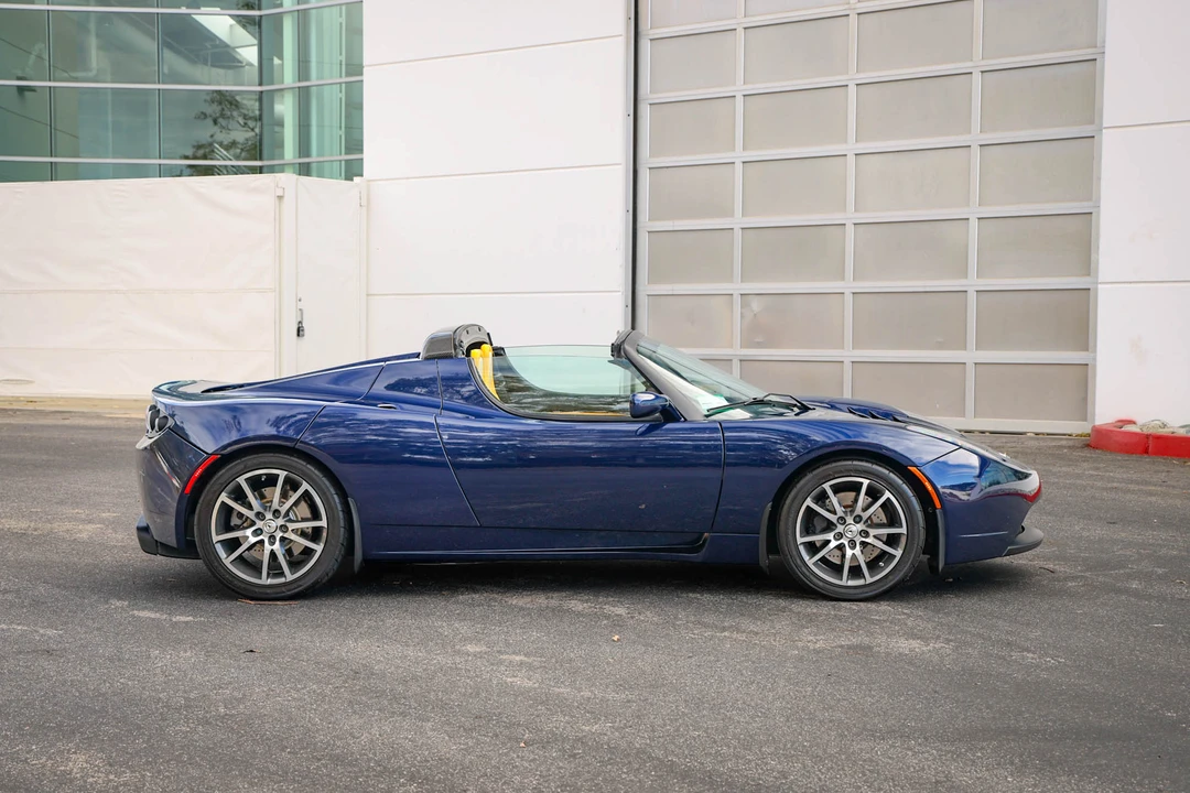 2008 Tesla Roadster - Image 9 of 31