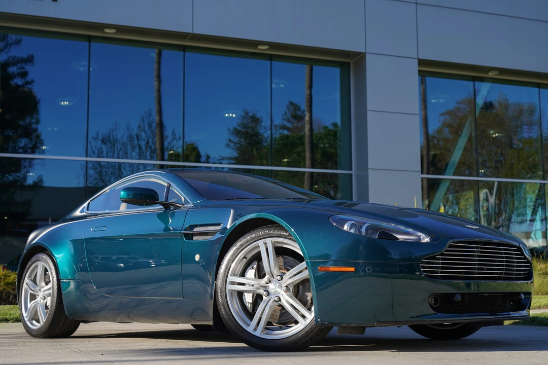 2009 Aston Martin V8 Vantage (2006-2017) - Image 25 of 31