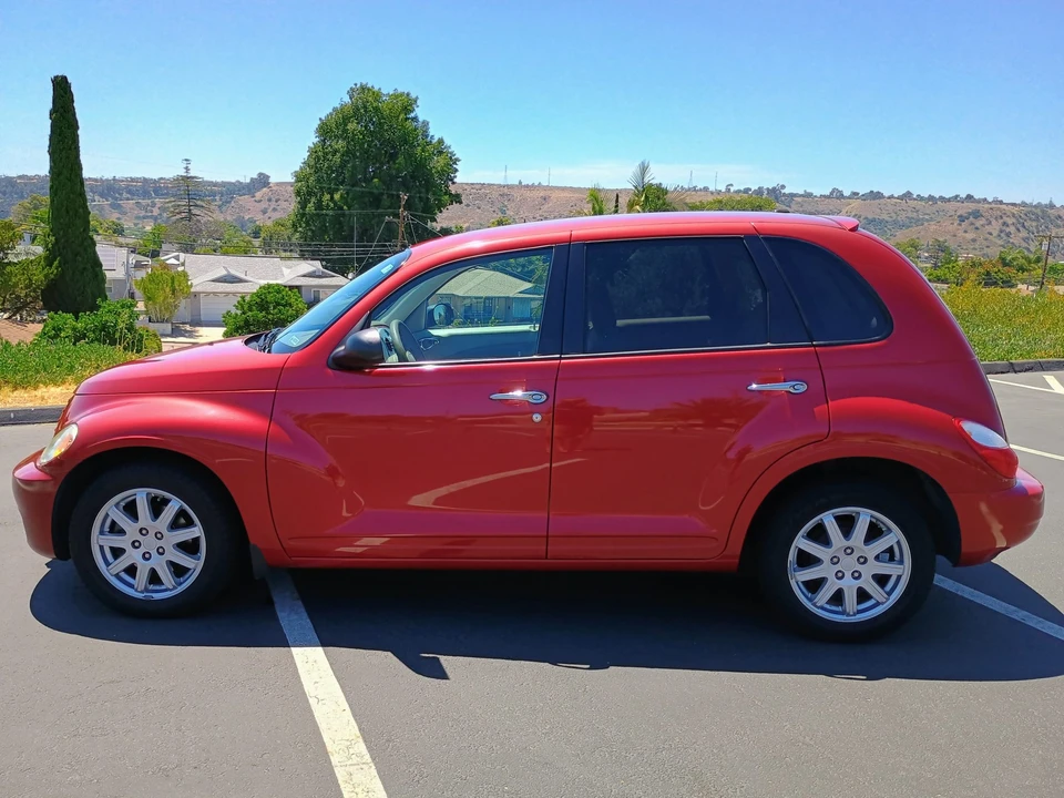 2009 Chrysler PT Cruiser - Image 3 of 31