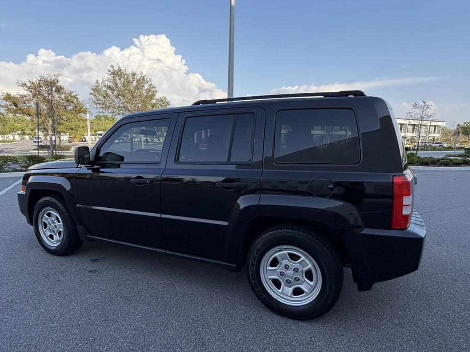2009 Jeep Patriot - Image 14 of 31