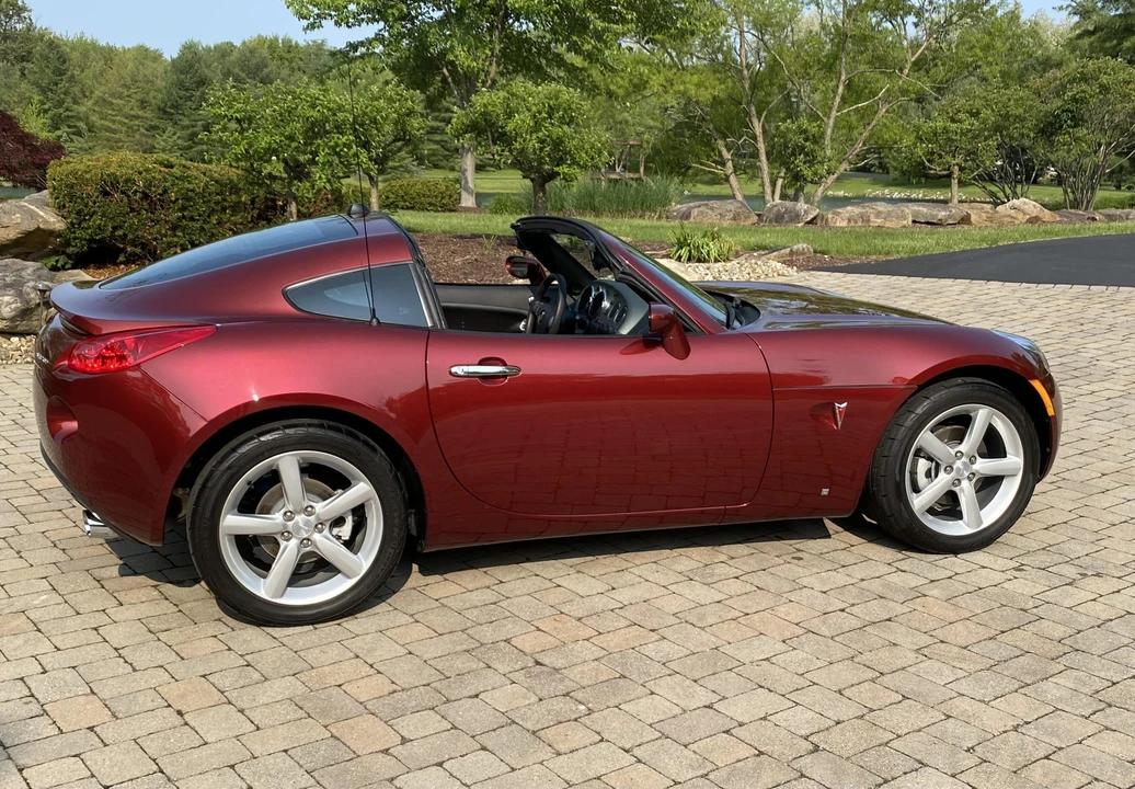 2009 Pontiac Solstice - Image 19 of 31
